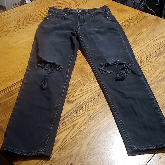 American Eagle Outfitters Denim - AMERICAN EAGLE Jeans 0 SHORT Womens MOM Denim FADED BLACK Preowned Distressed